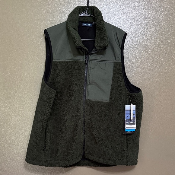 Iceberg outerwear 2 XL thermal vest - Picture 1 of 3